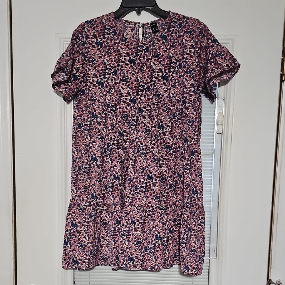 SHEIN Pink and Navy Floral Tiered Mini Dress